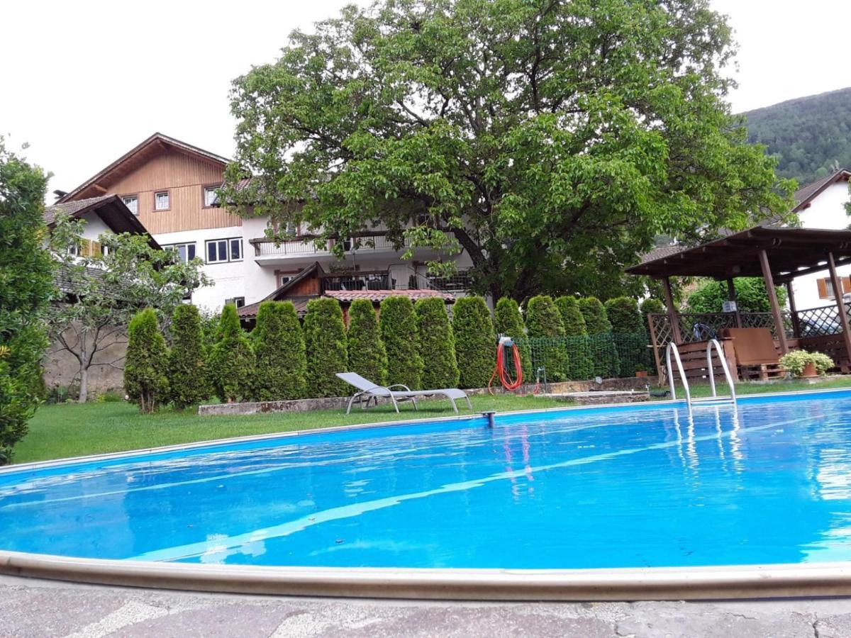 Garni Hotel Tauber Bresanona Exterior foto